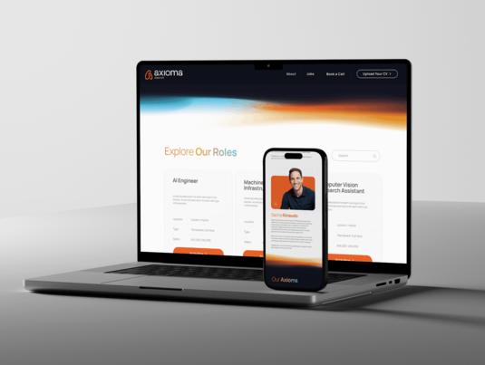 Laptop & Phone Axioma