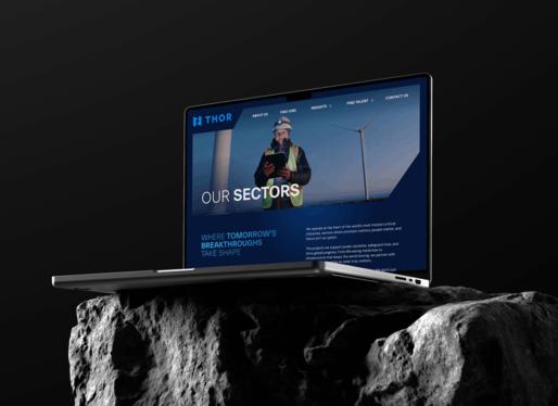 Laptop on Rock (Thor)